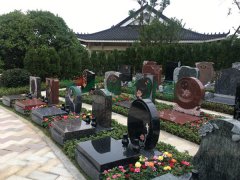 艺术墓碑：展示性命的故事，通报永恒的感情