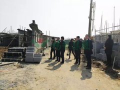 杨总率设计团队赴栖凤山互换调查