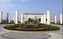 从Galaxy银河国际"雕塑与石韵文化展"看文创推进企业转型